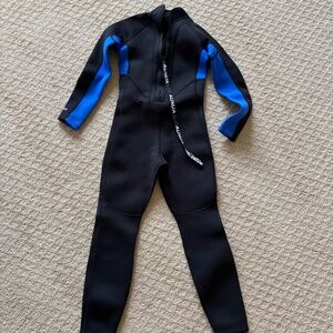 Kids Neoprene Wetsuit.  Full Body.  Size 8.